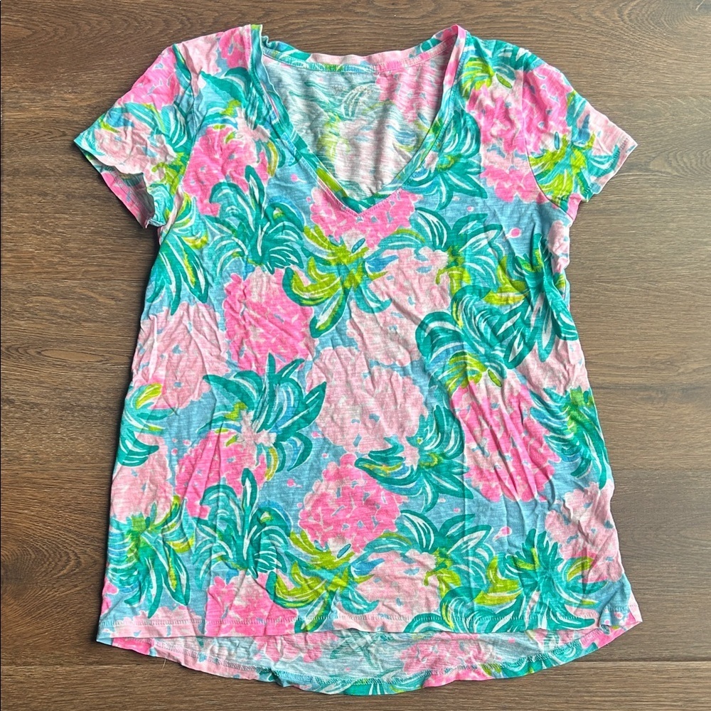 Lilly Pulitzer Colorful Short Sleeve T-shirt | Tropical | Vibrant | Colorful